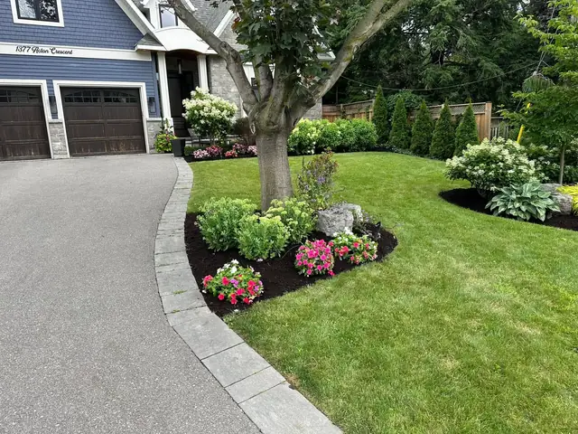 Professional lawn mowing and edging service in Toronto GTA